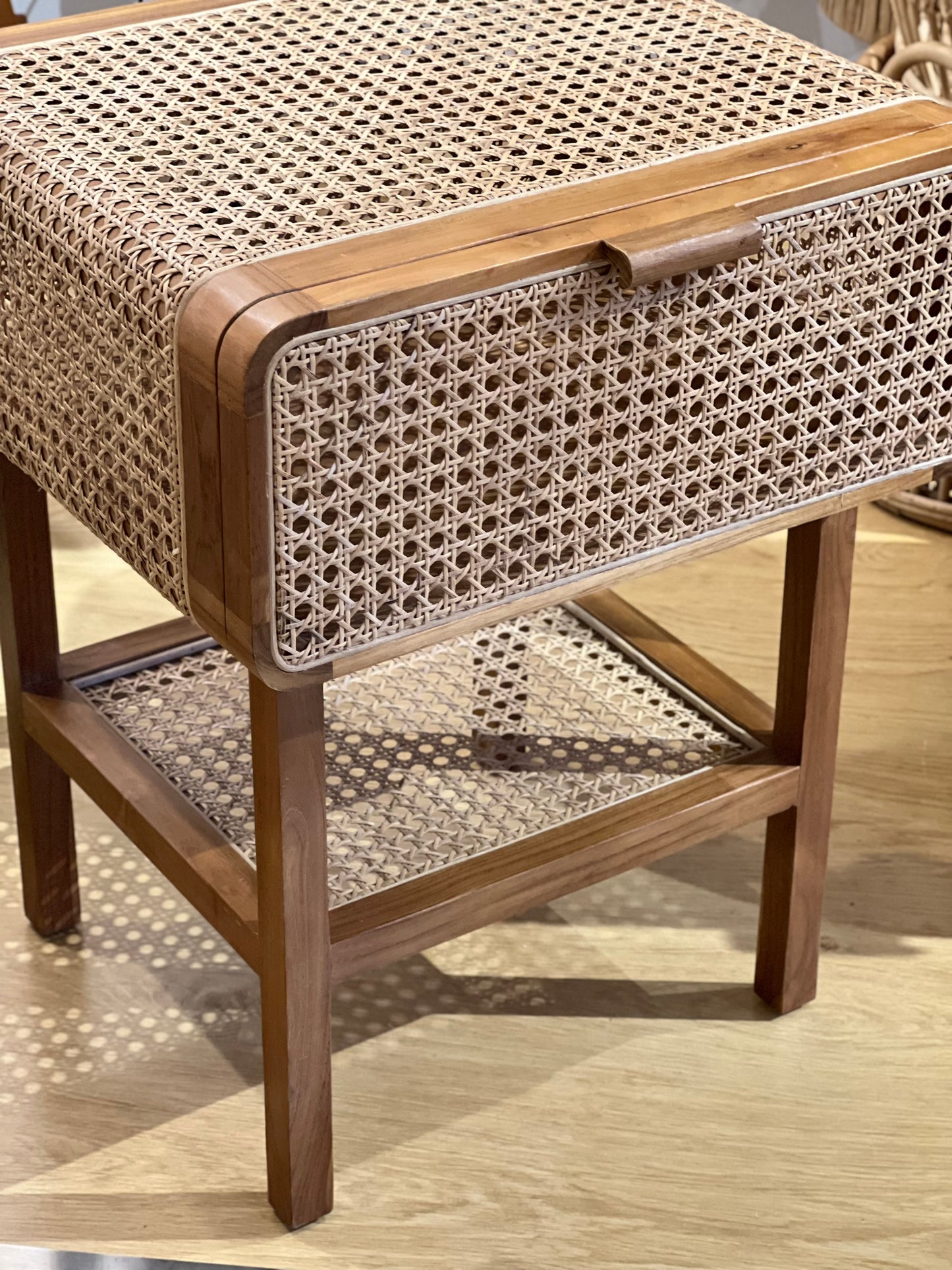 Mesa de Cabeceira Oslo
